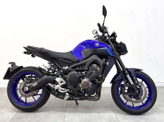 YAMAHA MT-09 